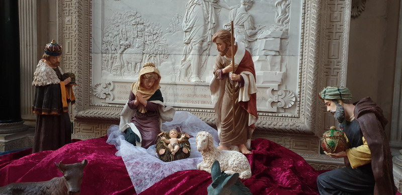 Creche-Patrimoine-Art-Traditions-Montage-chantilly-05